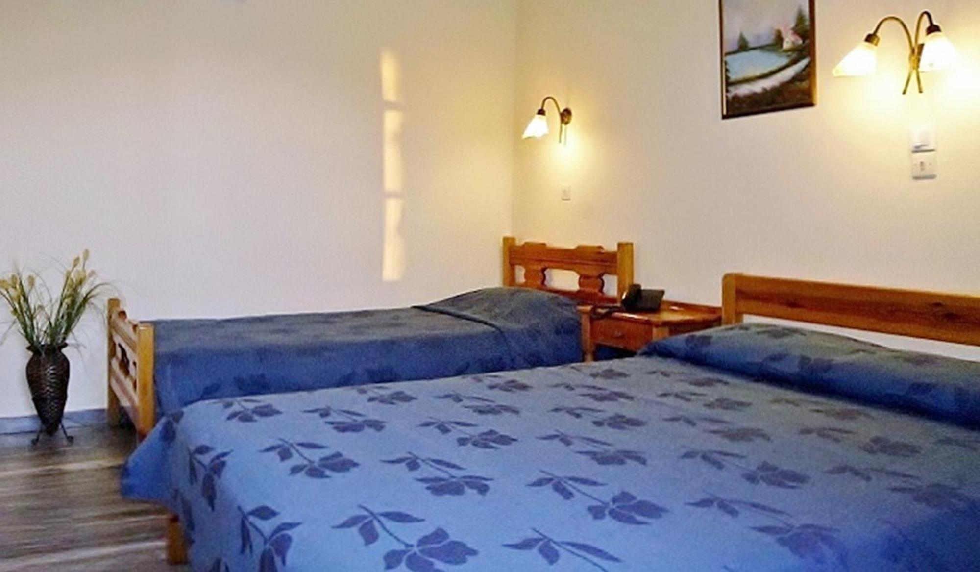 Apartamento Idroussa Batsíon Habitación foto